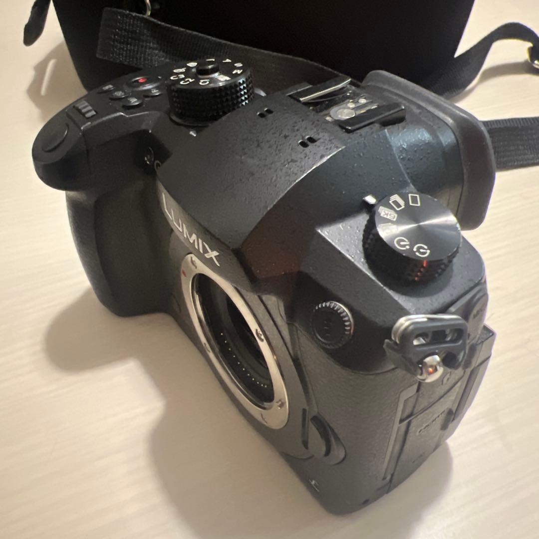 【カメラセット】Panasonic LUMIX GH5 14-140mmレンズ