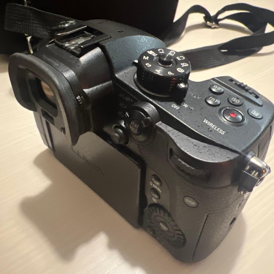 【カメラセット】Panasonic LUMIX GH5 14-140mmレンズ