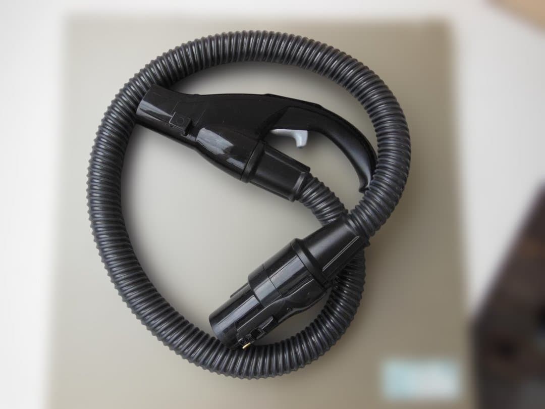 2022年製　CV-SP300K 日立パワかるサイクロン掃除機