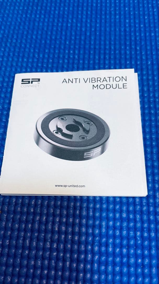 SPコネクトの正規品のスマホマウントと衝撃吸収アダプター