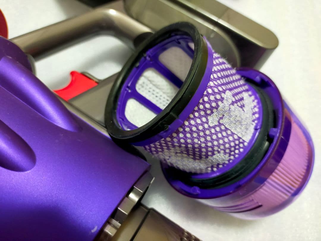 ダイソン Digital slim SV18 洗浄清掃済