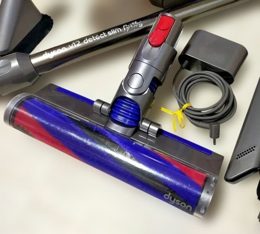 ダイソン Digital slim SV18 洗浄清掃済