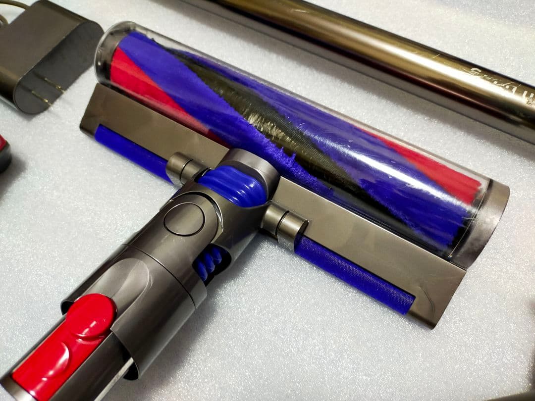 ダイソン Digital slim SV18 洗浄清掃済