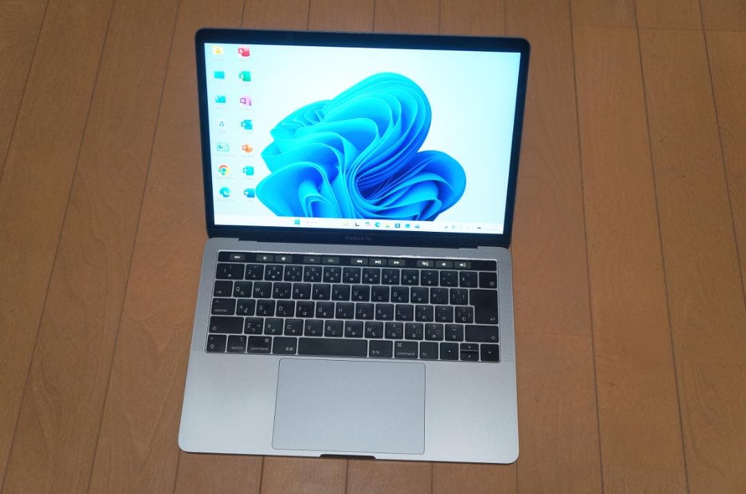 MacBook本体 MacBook Pro 13 i7 16G 512G Window Office