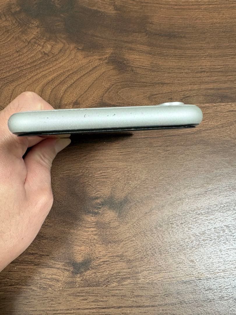 iPhone XR 128GB ホワイト SIMフリー 美品 バッテリー100%