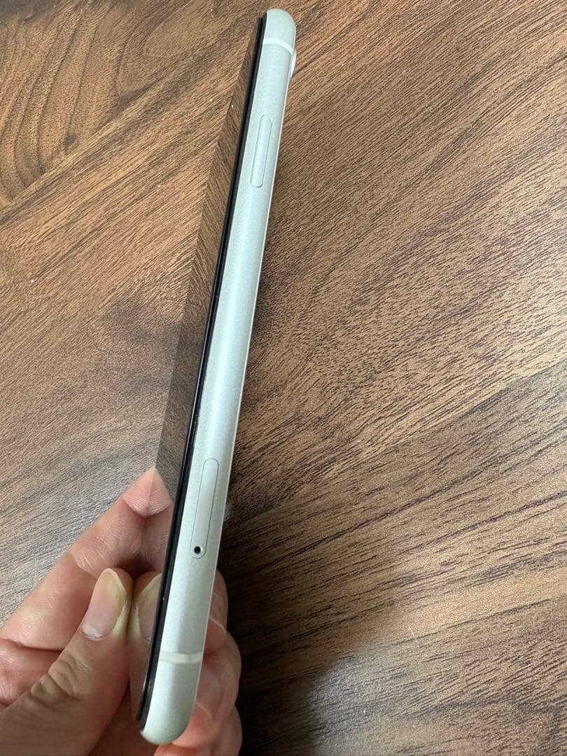 iPhone XR 128GB ホワイト SIMフリー 美品 バッテリー100%