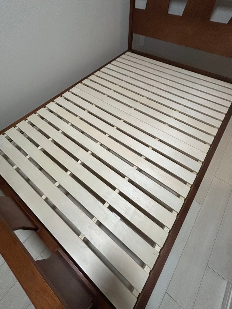 BROOKS BEDダブルサイズ ACME Furniture 使用1年程度