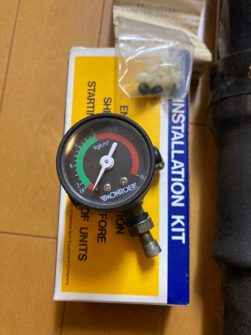 R*R様 モンロー　マックスエアー　エアショック　エアゲージ　USEDセット