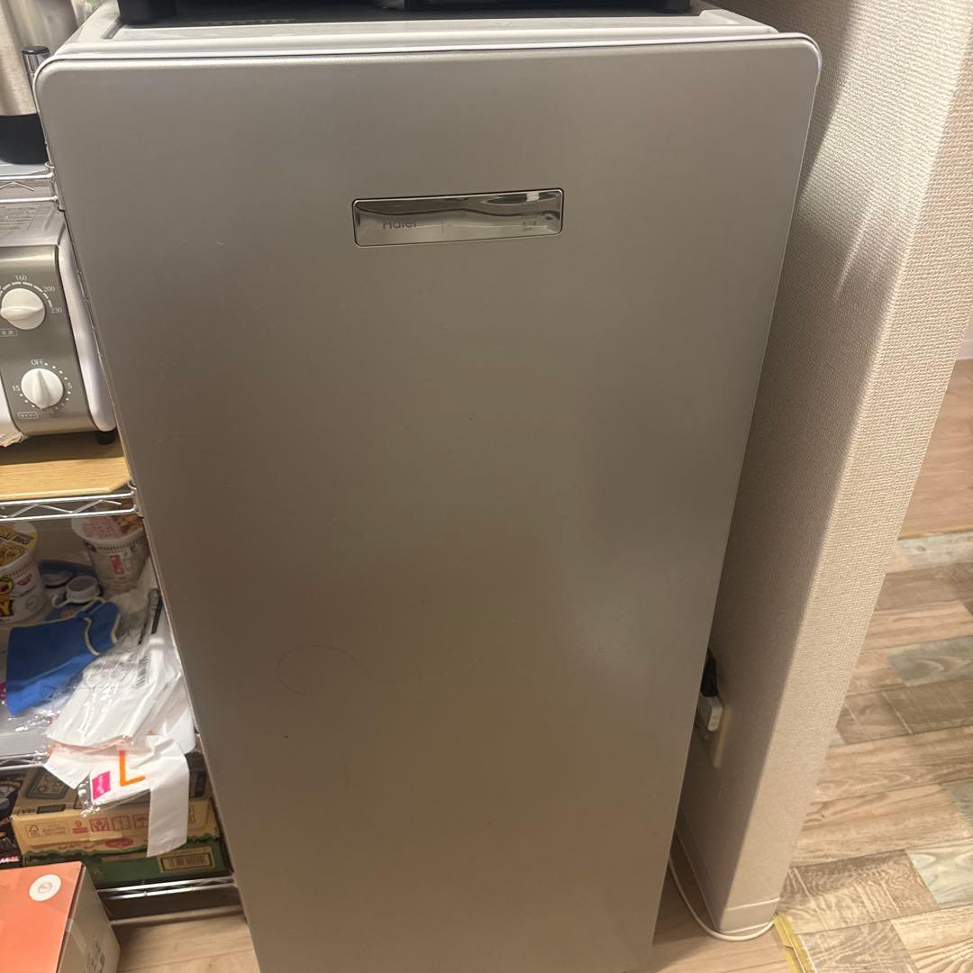 ハイアール　冷凍庫　138Ｌ　ワンドアタイプ
