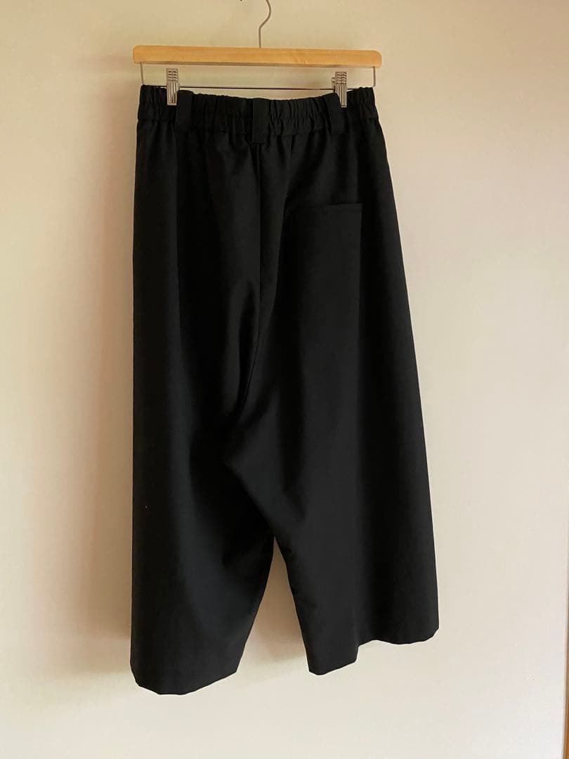 【美品】atelier naruse / FORMAL　ガウチョパンツ　ブラック