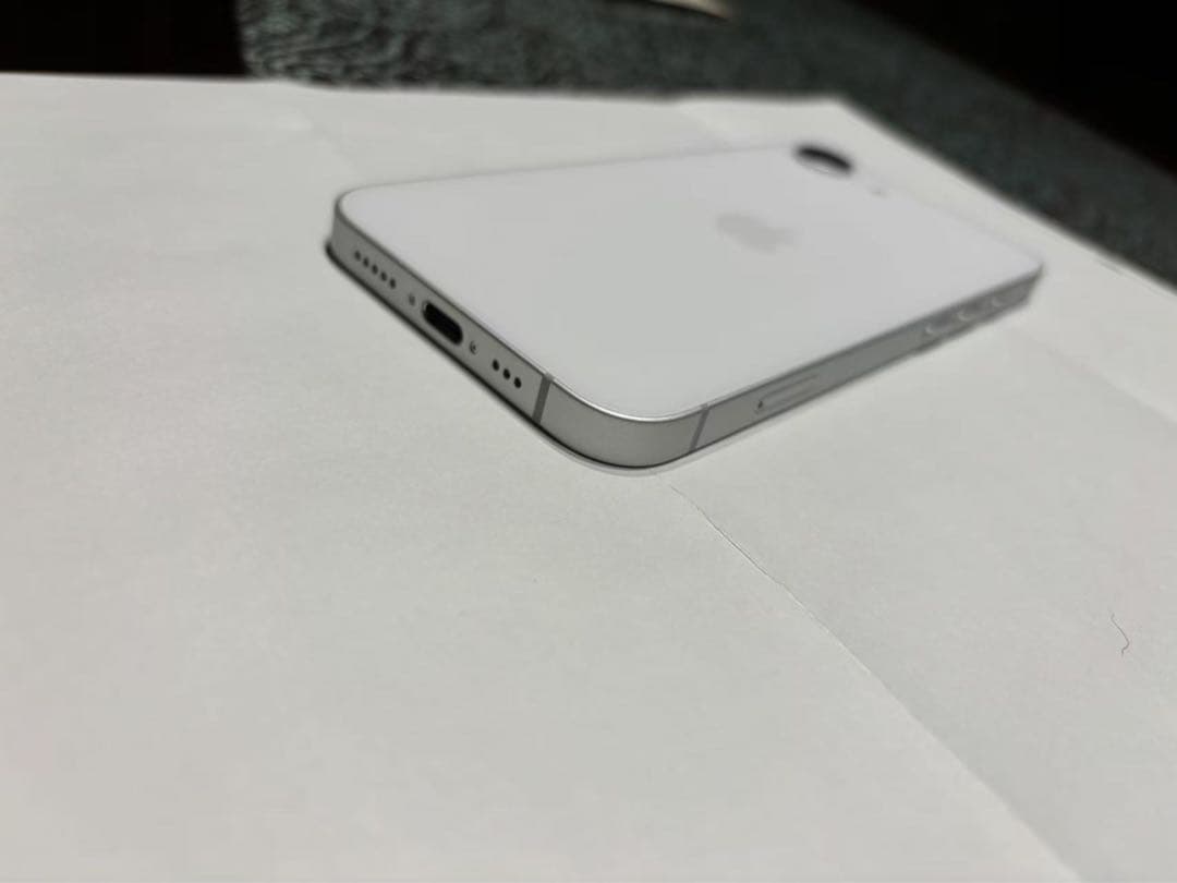 スマートフォン本体 iphone 16e