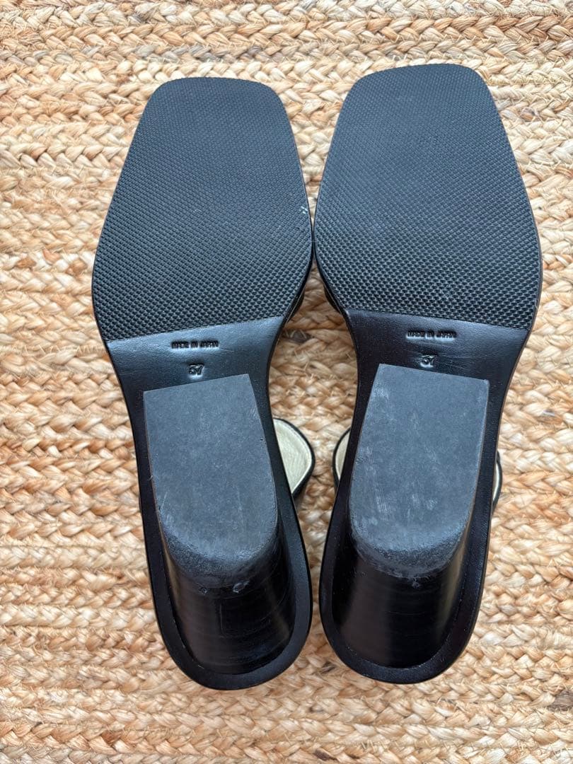 UNTISHOLD アンチショルド　Alice 37