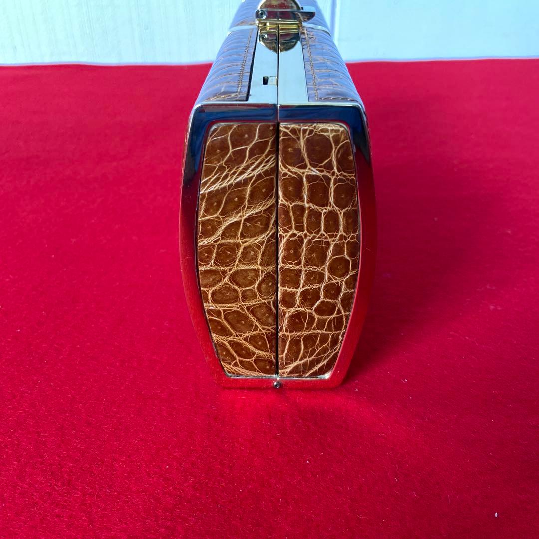 クロコダイル アクセサリーポーチ チェーンショルダー　e1212-E