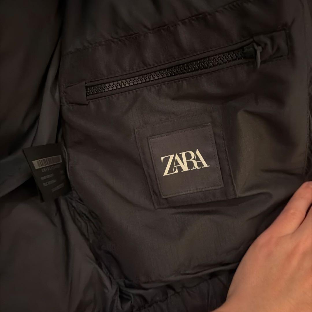 ZARA ブラック ダウンベスト フード付き