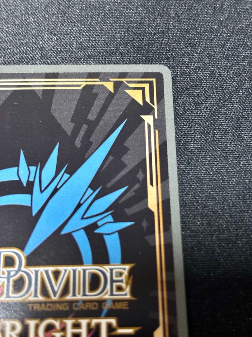 【裏面キズ特価】果てしなき闇の彼方に 纏流子&鮮血 SC サインカード