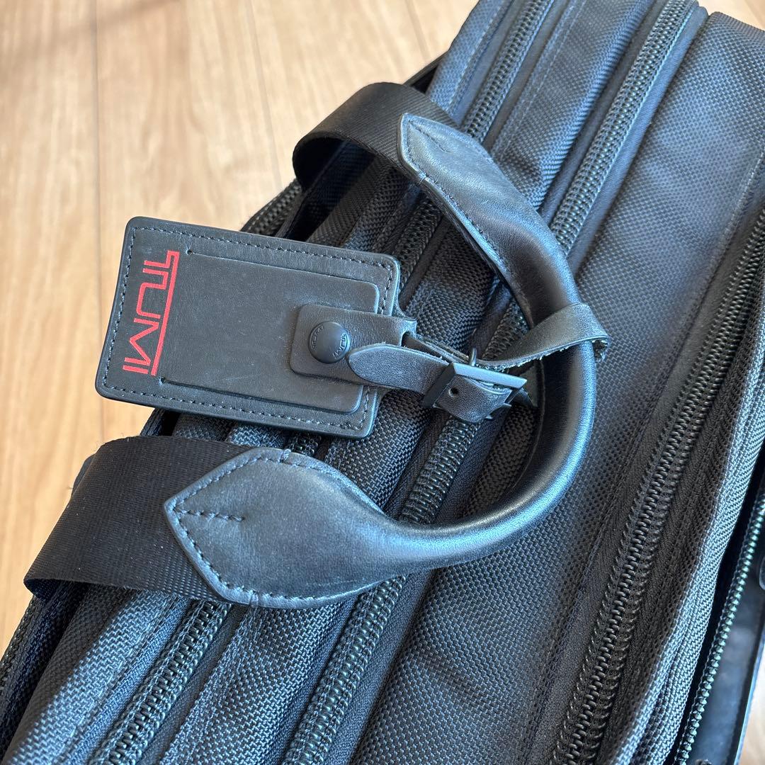 TUMI ビジネスバッグ ブラック A4対応（早い者勝ち）