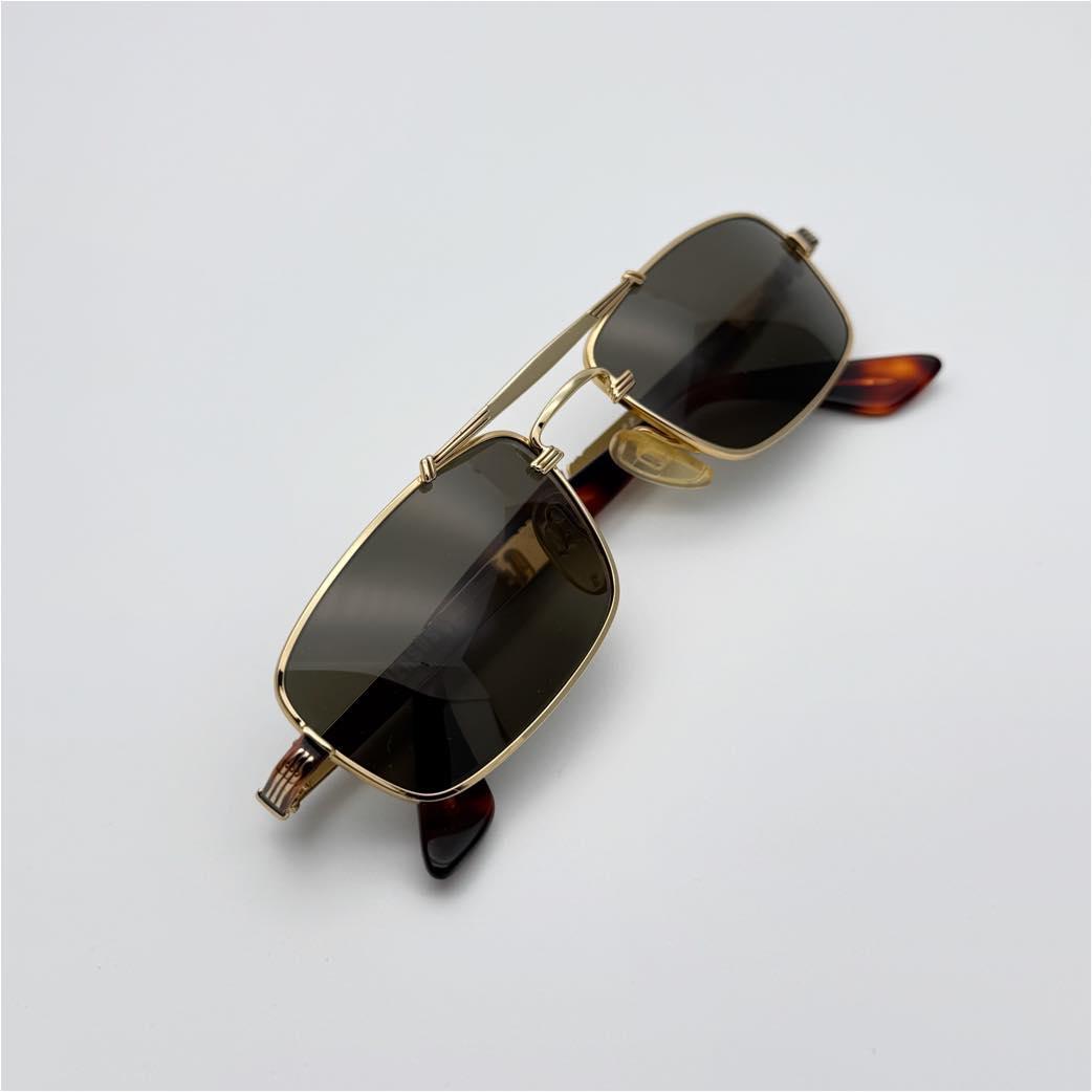 Versace ヴィンテージ サングラス MOD.F06 COL.32M