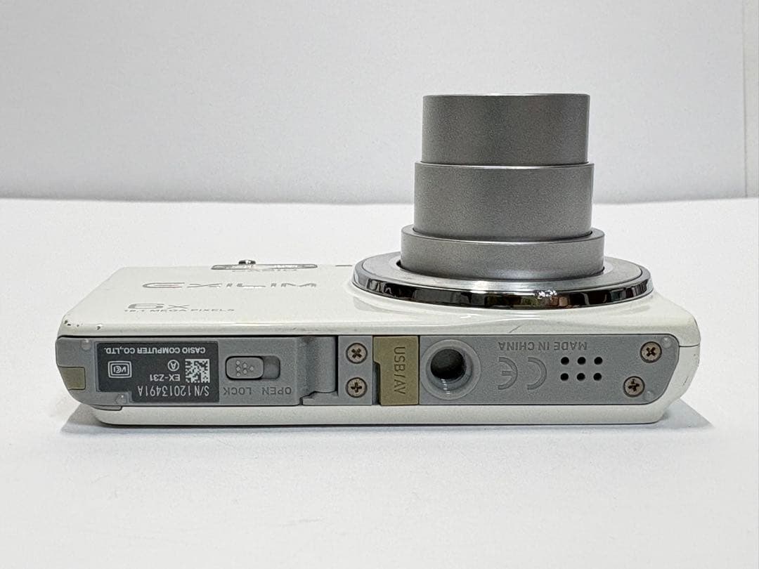 CASIO EXILIM EX-Z31 コンパクトカメラ コンデジ デジカメ