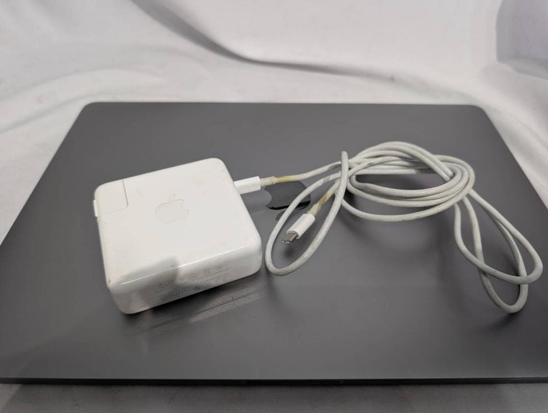 MacBook Pro SSD1TB メモリ16GB