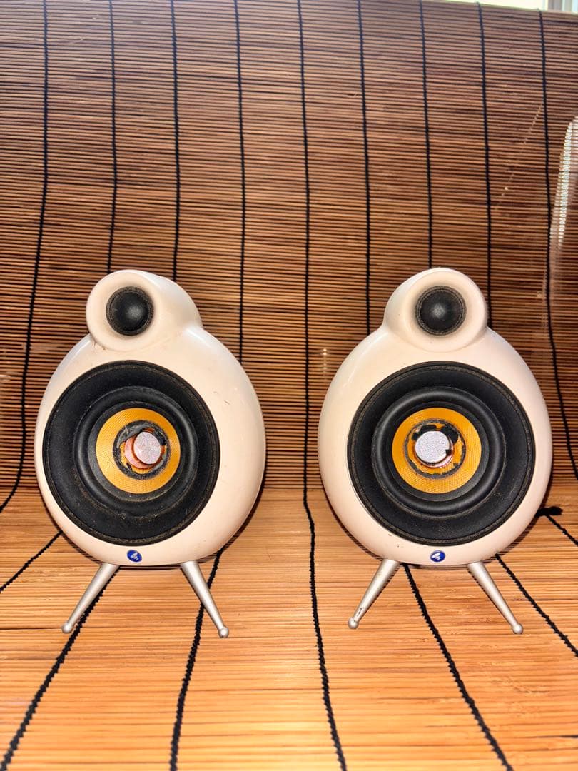 MicroPod SE ユニークデザイン パッシブスピーカー　ジャンク扱いです。