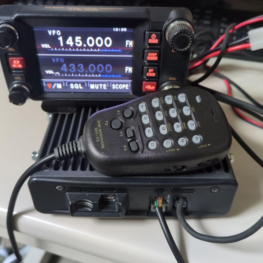 Yaesu FTM-400D トランシーバー