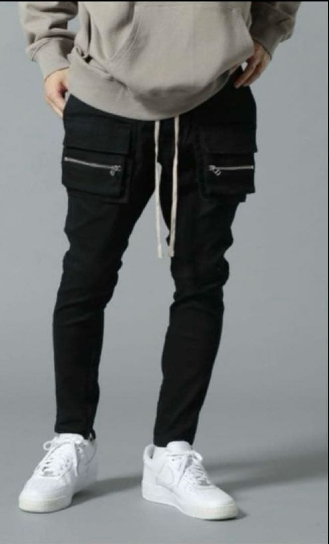 新品 タグ付き‼️DankeSchon/ダンケシェーンスキニー カーゴパンツ