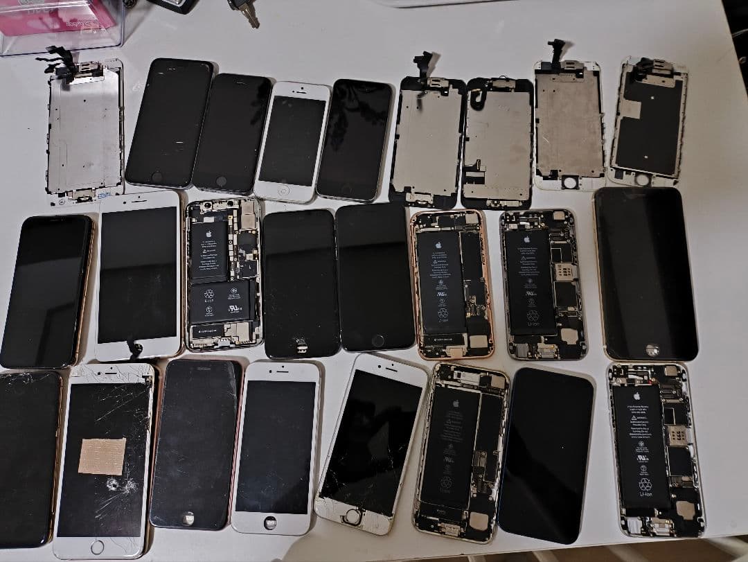 部品取り用 iPhone まとめ売り