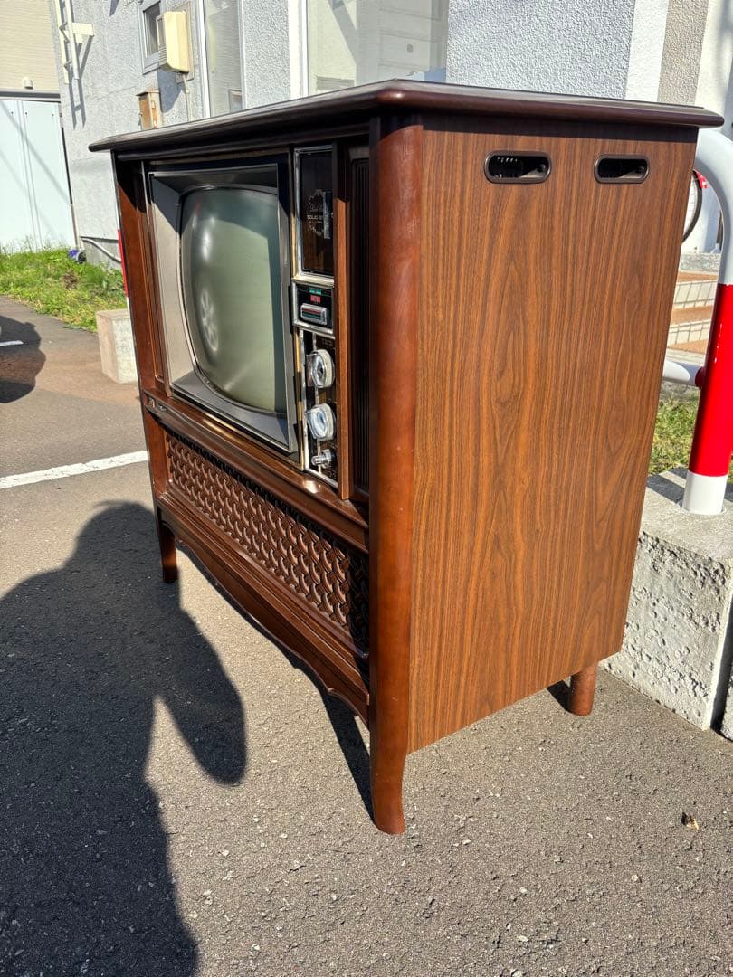 【すぐ処分したい為お値下げ可】テレビ昭和レトロ　ジャンク品　日立ブラウン管　希少