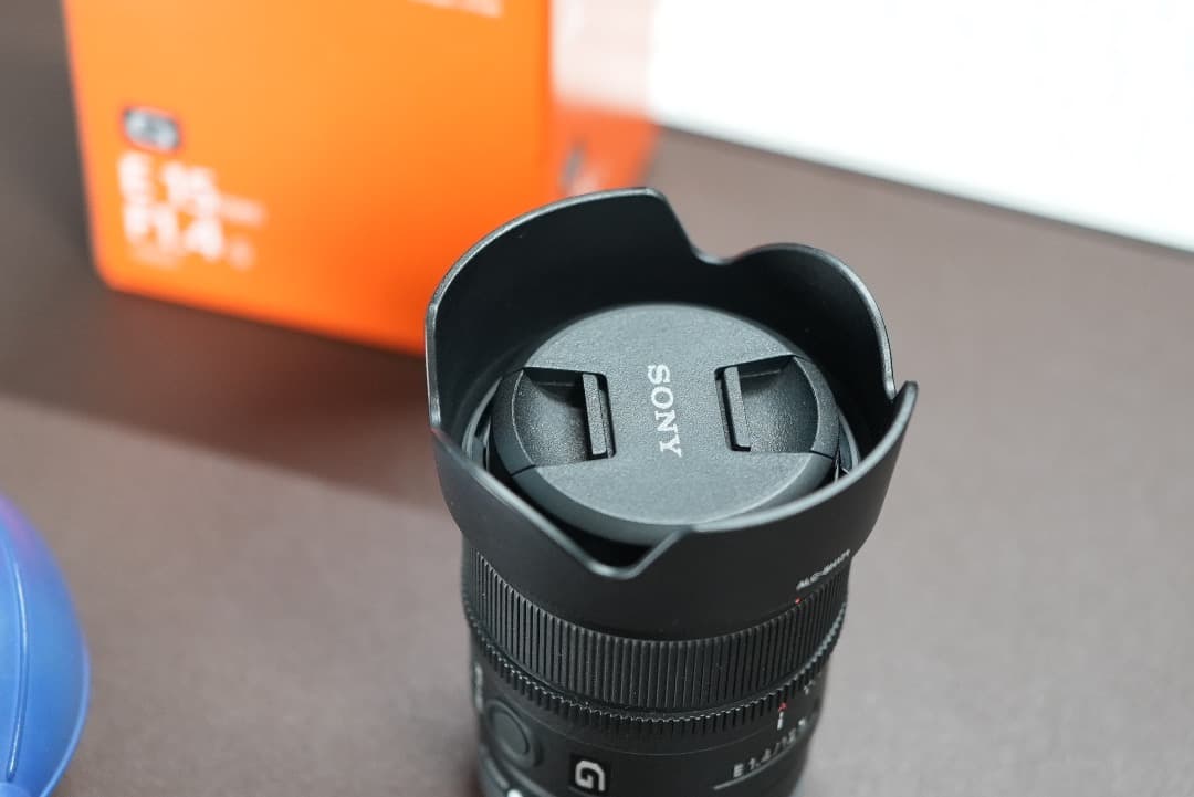 【美品】SONY SEL15F14G 広角単焦点レンズ（即決おまけ付き）