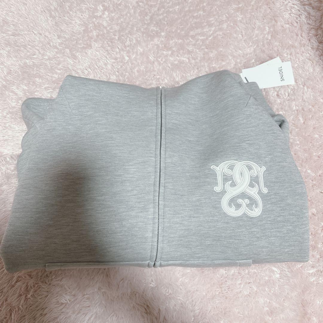 【新品未使用】SNIDEL♡ボリュームパーカー グレー