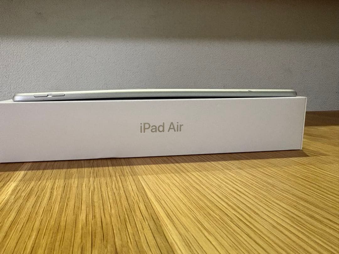 iPad Air 第3世代 64GB Wi-Fiモデル シルバー箱あり初期化済み