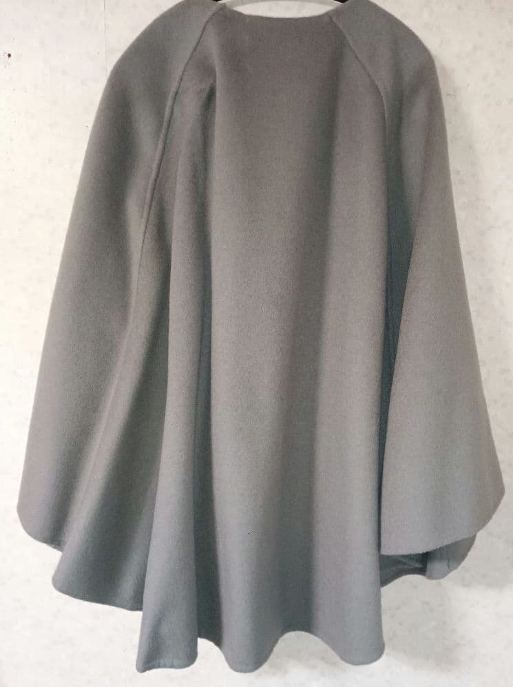 美品★HAUNT ★上質ウールケープコート　グレージュ
