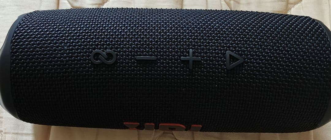 JBL FLIP6 ワイヤレススピーカー　②