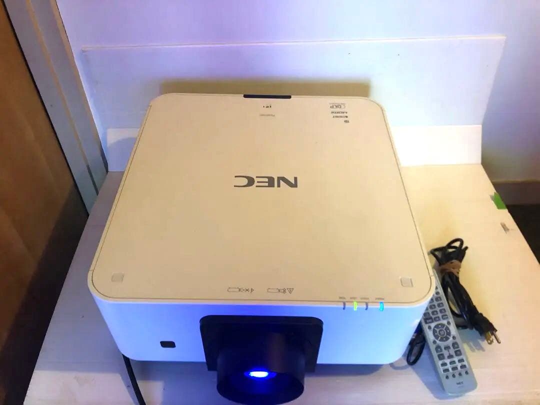 NEC レーザー　NP-PX602WL-WHJD 6000lmランプ残1.7万h