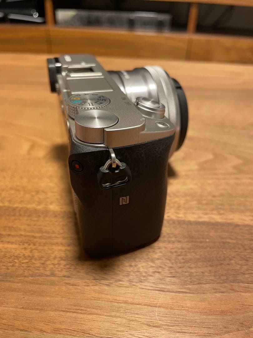 SONY α6000 パワーズームレンズキット・レンズ付き