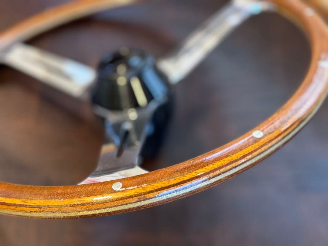 イギリス製当時物ステアリング中古品 momoボス48スプラインローバーミニbmc