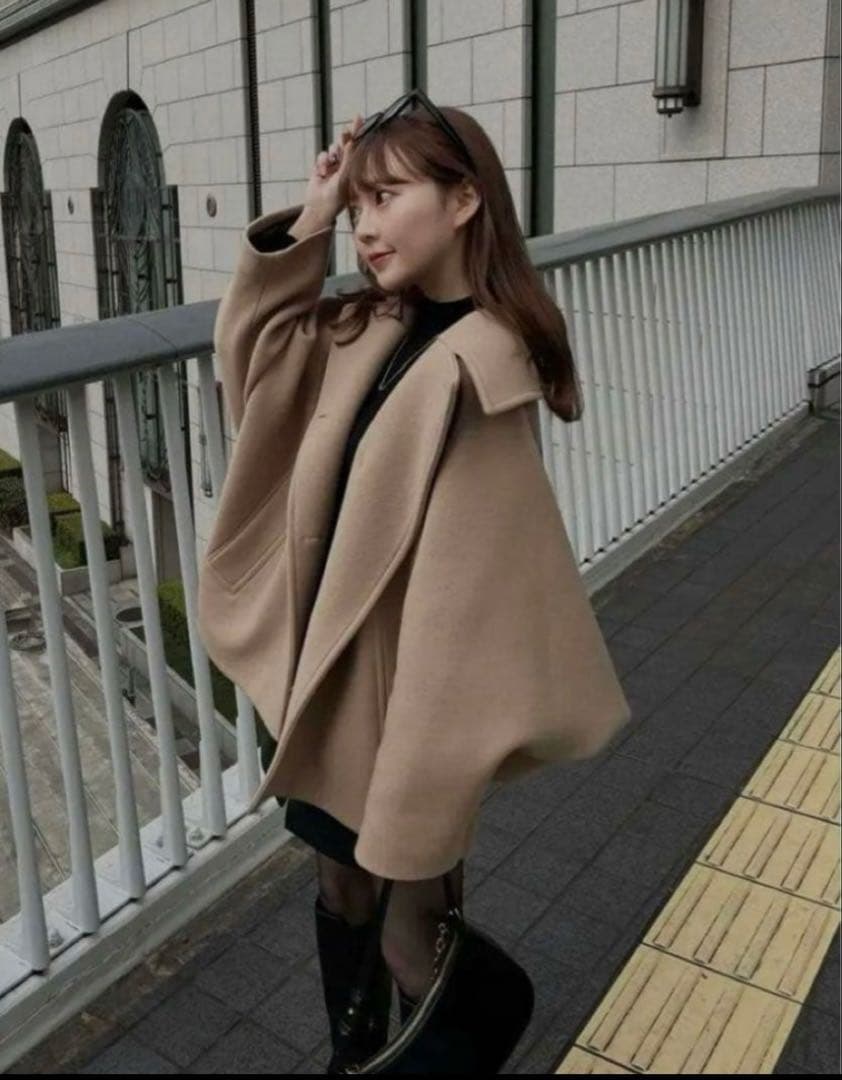 ZARAオーバーサイズショートコート