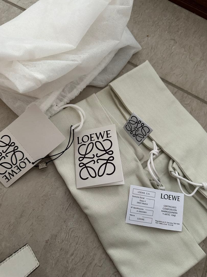 LOEWE かごバッグ ベージュ ホワイト