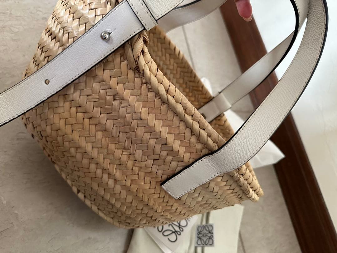 LOEWE かごバッグ ベージュ ホワイト