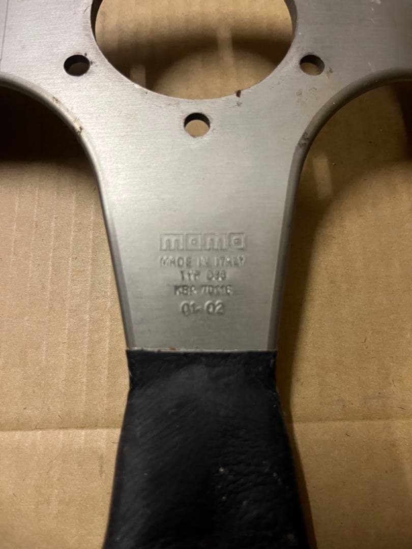 い*ん様 MOMOステアリング