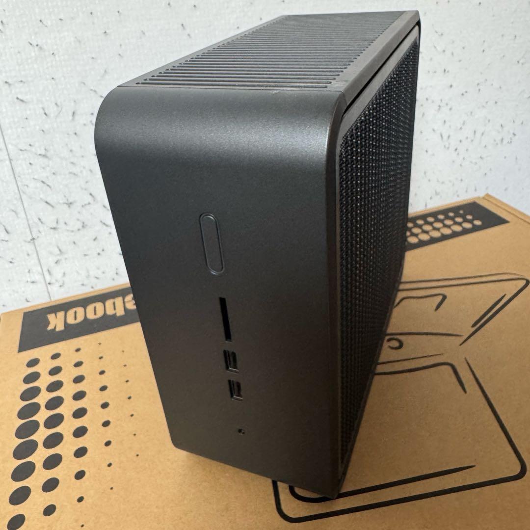 棒*棒様 Intel NUC 9 Pro / Xeon E-2286M / 32
