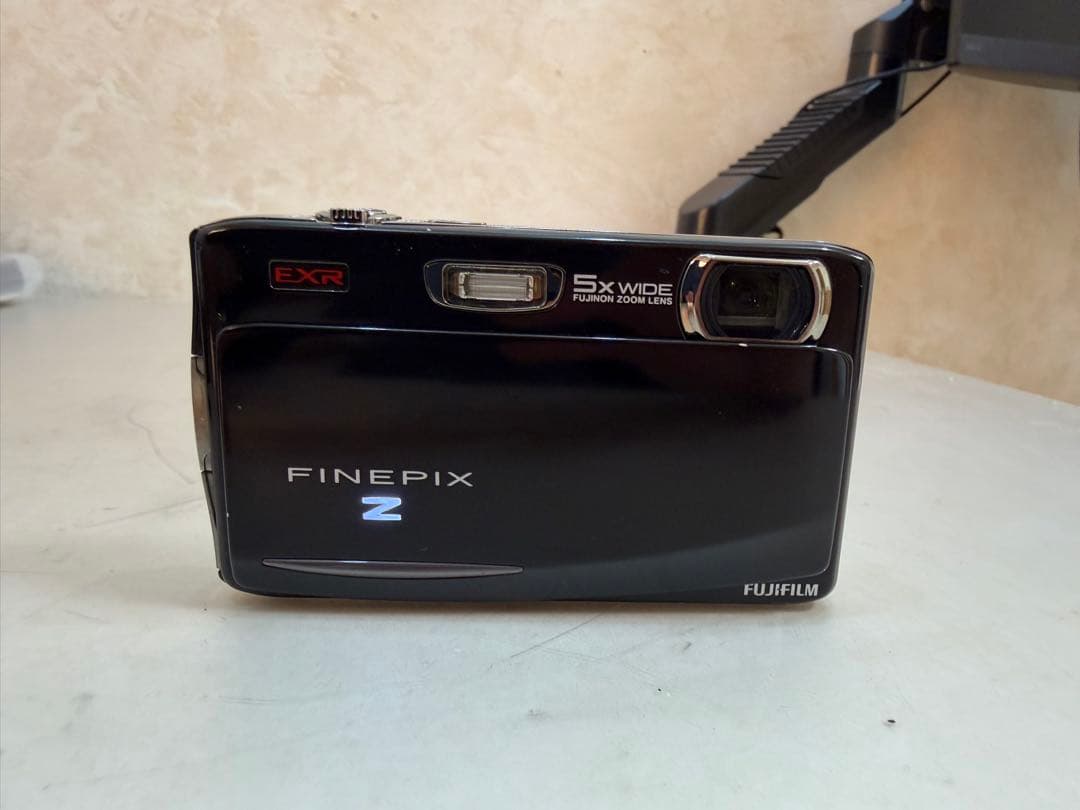 Fujifilm FinePix Z950EXR メモリー4GB デジタルカメラ