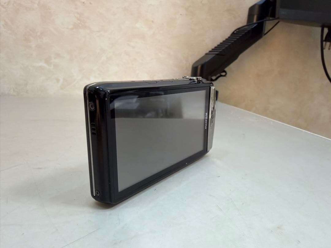 Fujifilm FinePix Z950EXR メモリー4GB デジタルカメラ