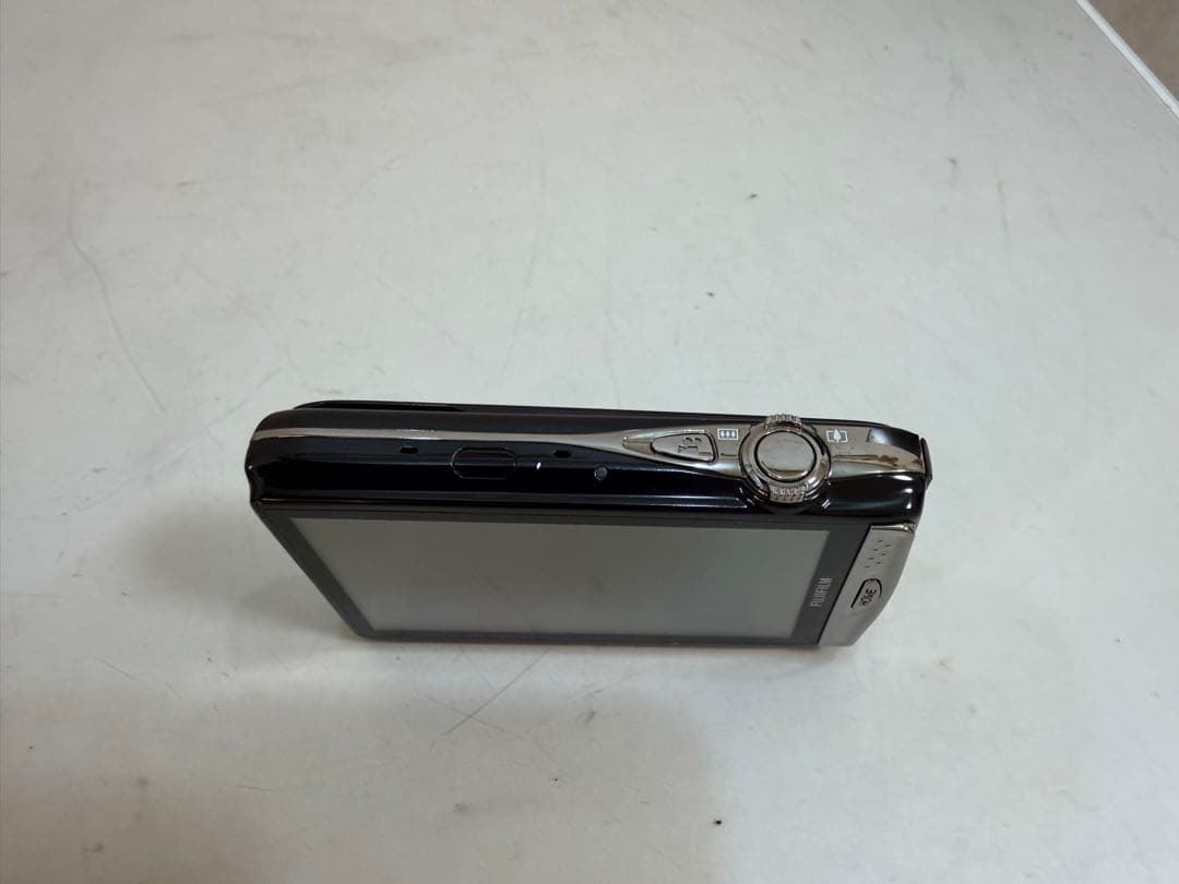 Fujifilm FinePix Z950EXR メモリー4GB デジタルカメラ