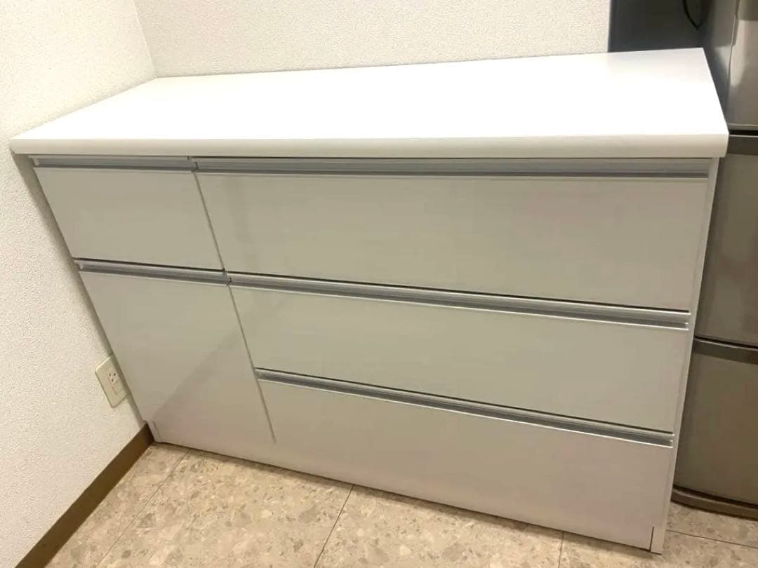 【本日最終日】キッチンカウンター 幅120cm 白　食器棚 レンジ台