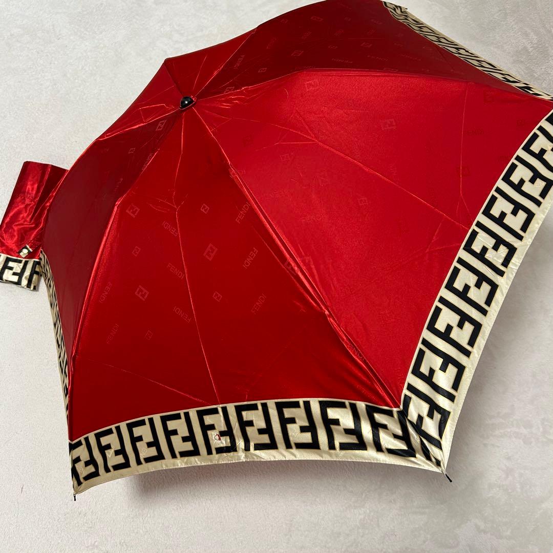 FENDI フェンディ ロゴ入り 折りたたみ傘 レッド 赤 ズッカ柄