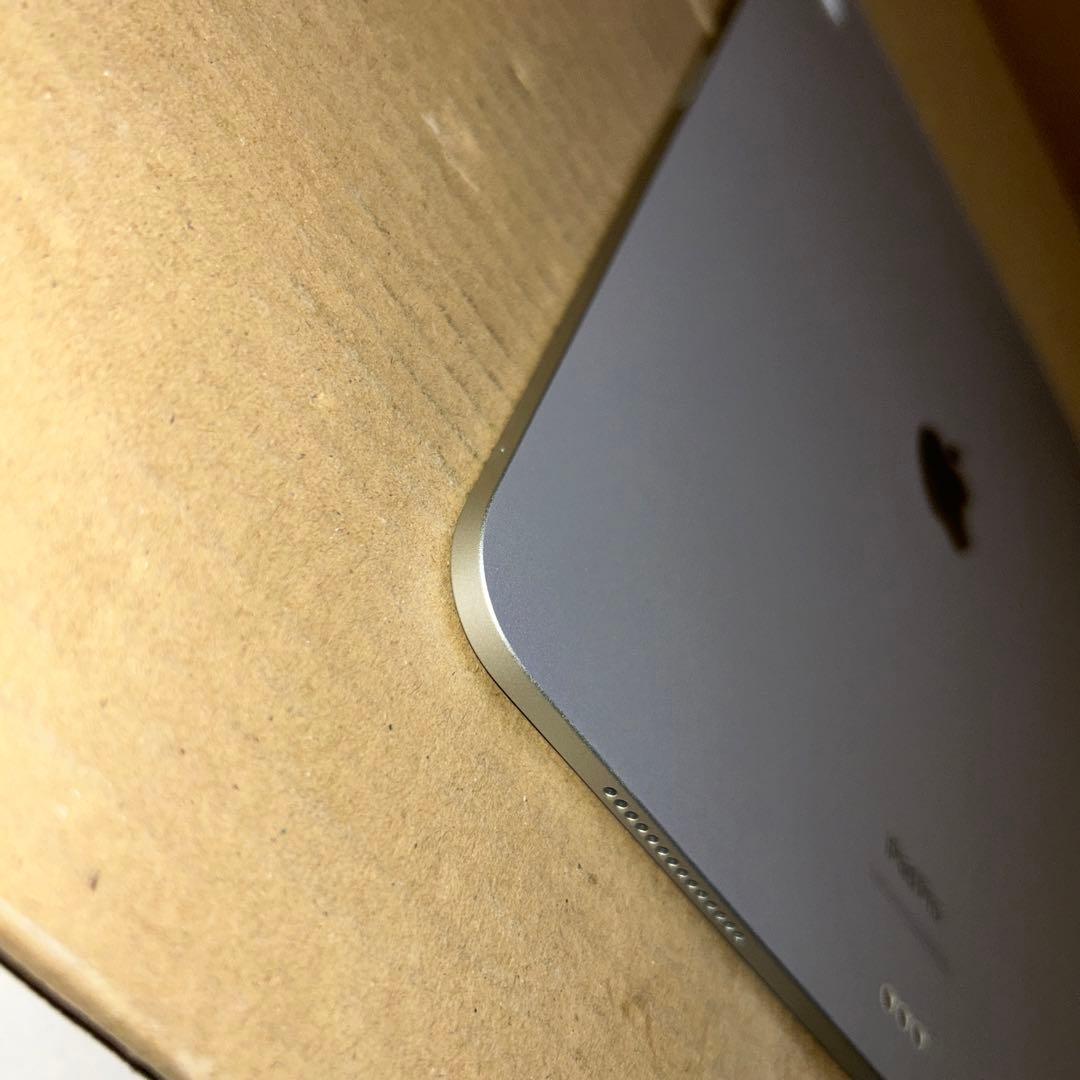 iPad Pro M4 13インチWIFI シルバー　2TB
