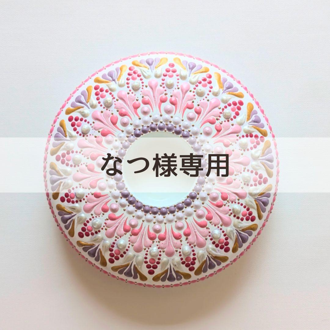 装飾的なキャンドルホルダー