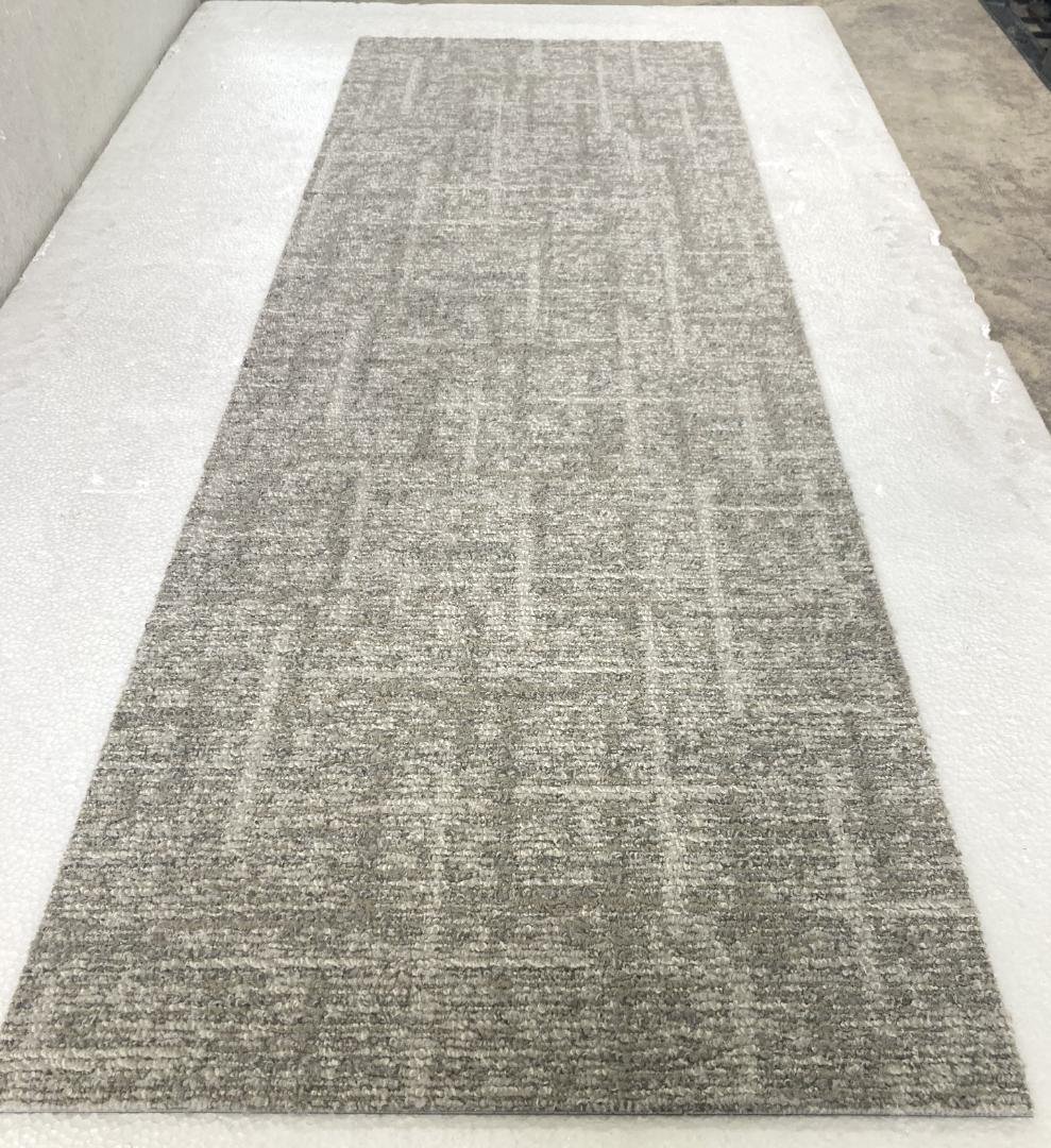 ふらわー　タイルカーペット　４８枚　新品・未使用　国内メーカー