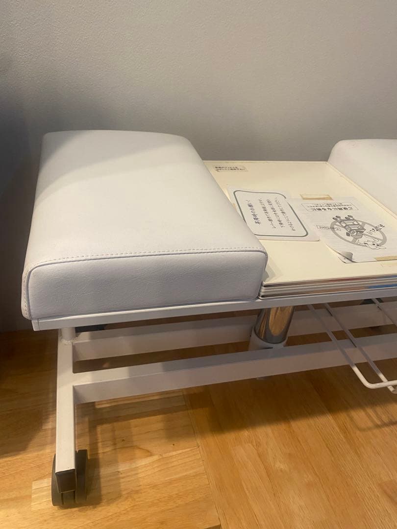 フットネイル/フットチェア/オットマン/昇降/フットケア作業台/リフレマッサージ